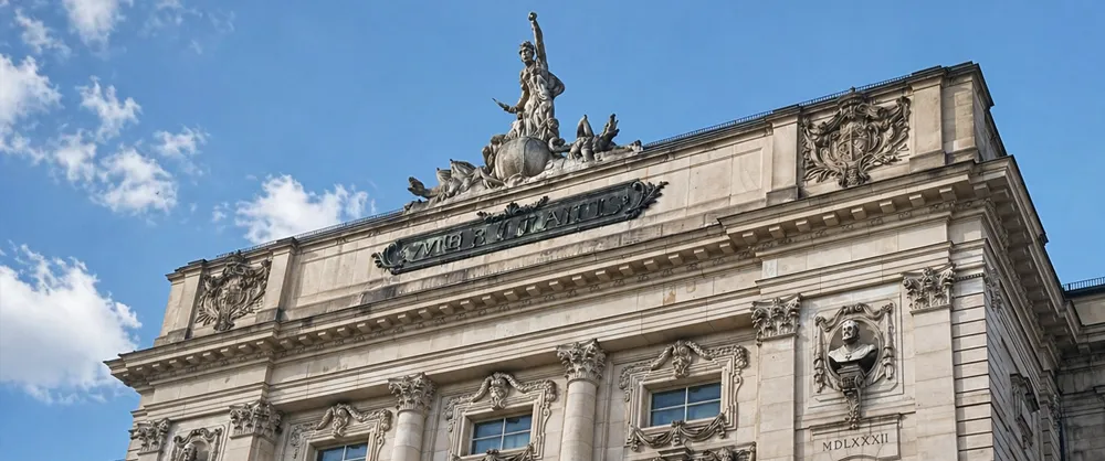 Universitätsgebäude in Würzburg als Symbolbild für Seminare und Fortbildungen